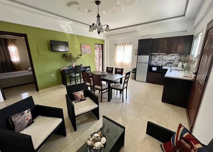 Anatoli Deluxe House