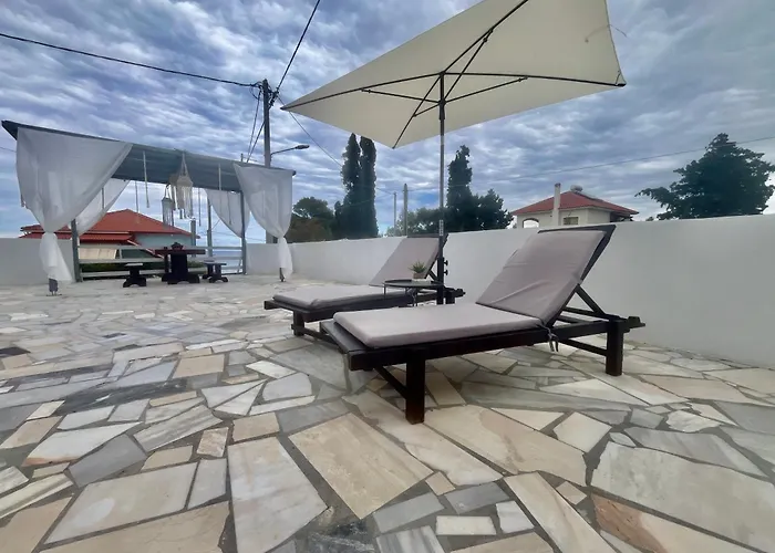 Anatoli Deluxe House