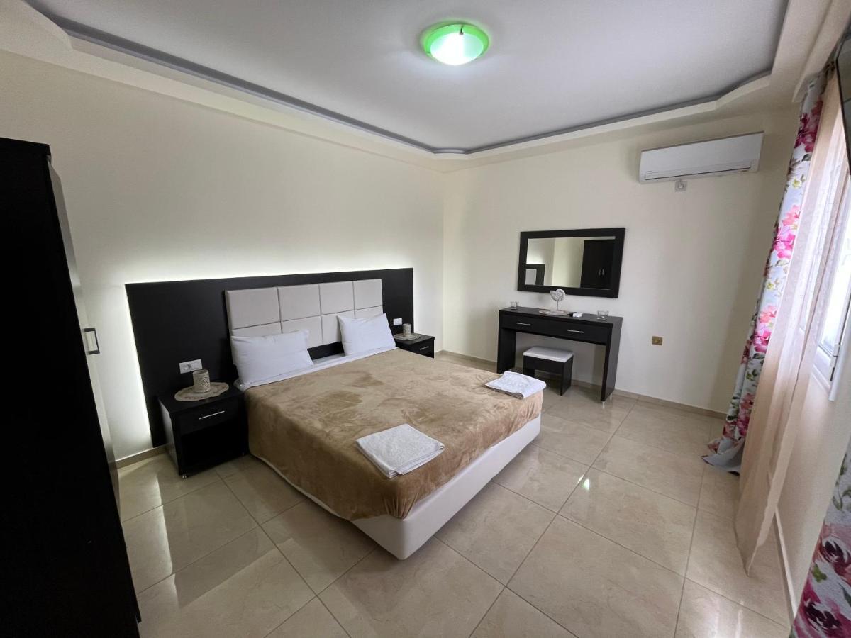 Anatoli Deluxe House *
