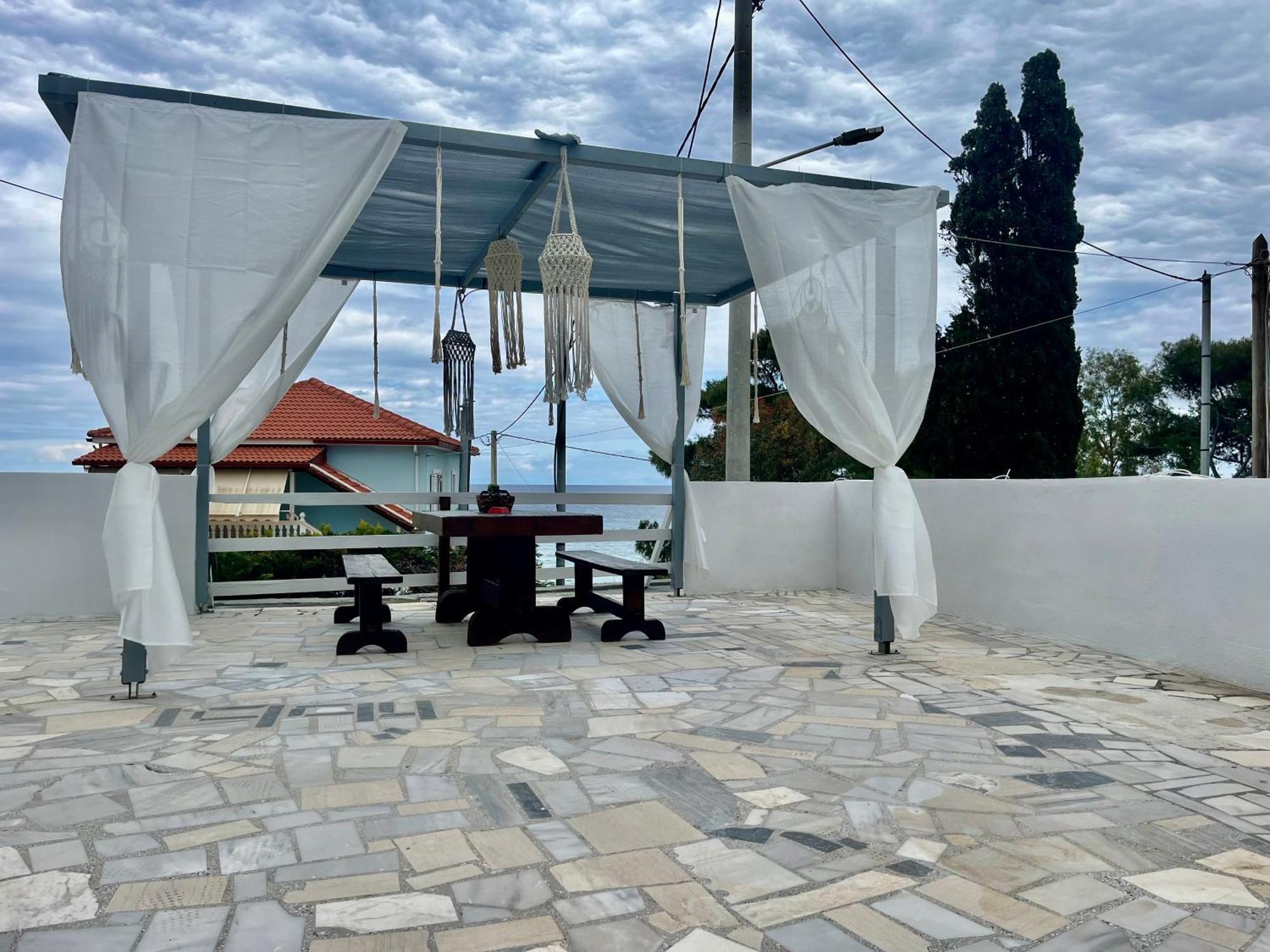 Anatoli Deluxe House Amoudi